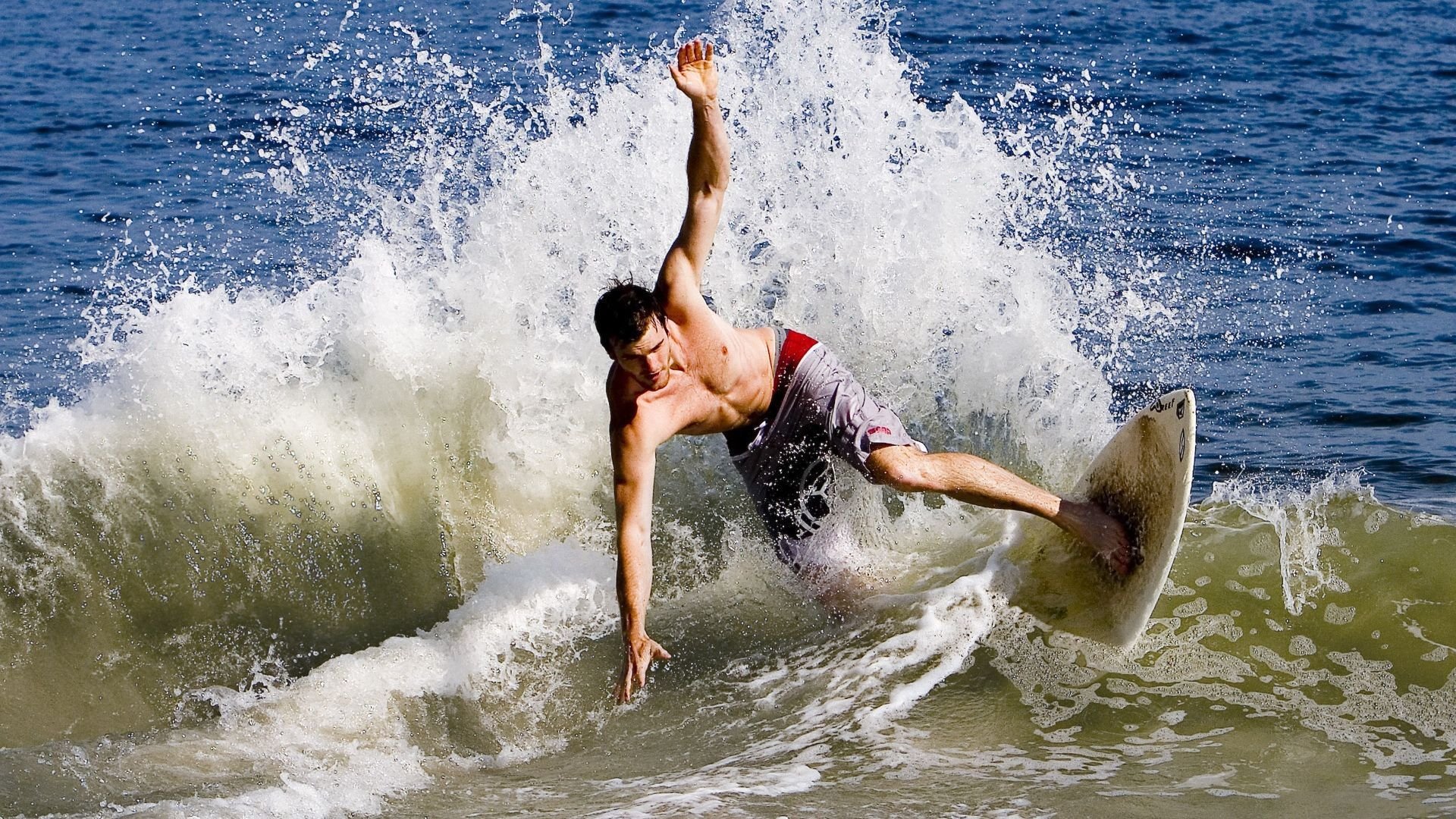 逆转“战神”夜：那些让人热血沸腾的比赛瞬间